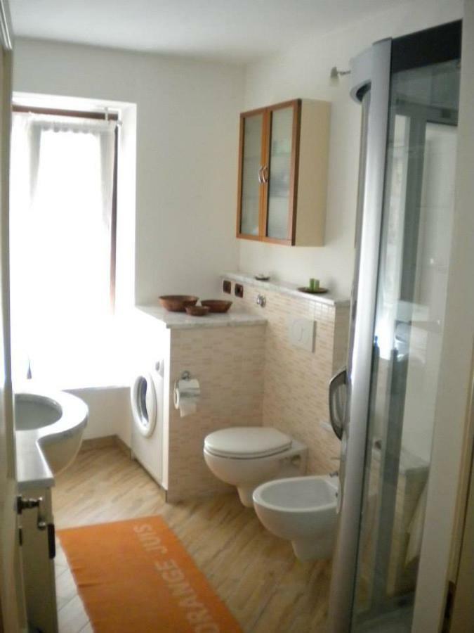 Apartamento Il Nido Rezzonico Exterior foto